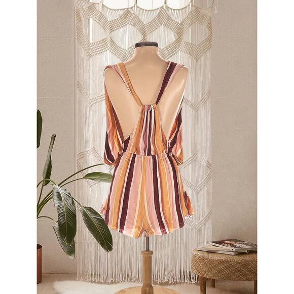 ❌SOLD❌ Indah Zuma Romper x Sunrise Stripe - Picture 3 of 3